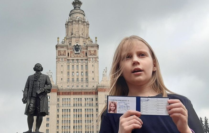 «За нее все решают родители»: Член СПЧ призвал остановить обучение 9-летней студентки МГУ