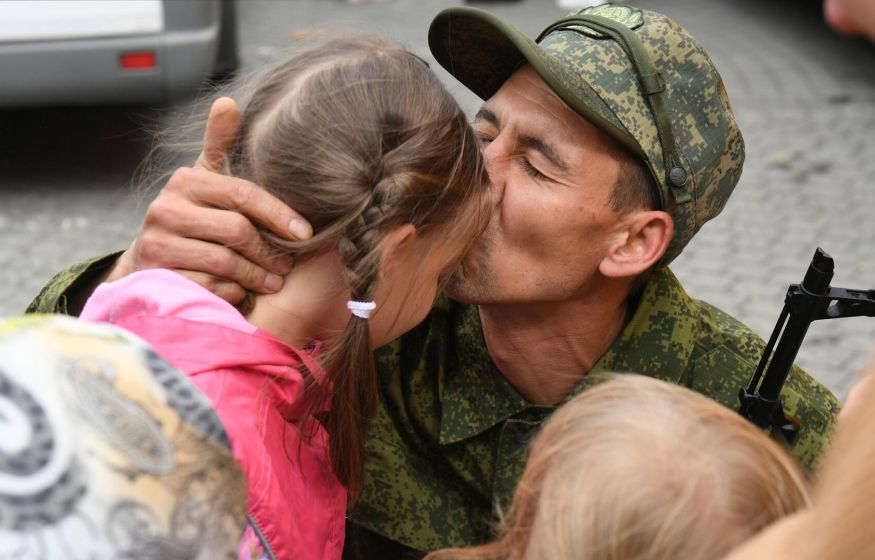 Белгородские чиновники обяжут преподавателей говорить с детьми о потере отца