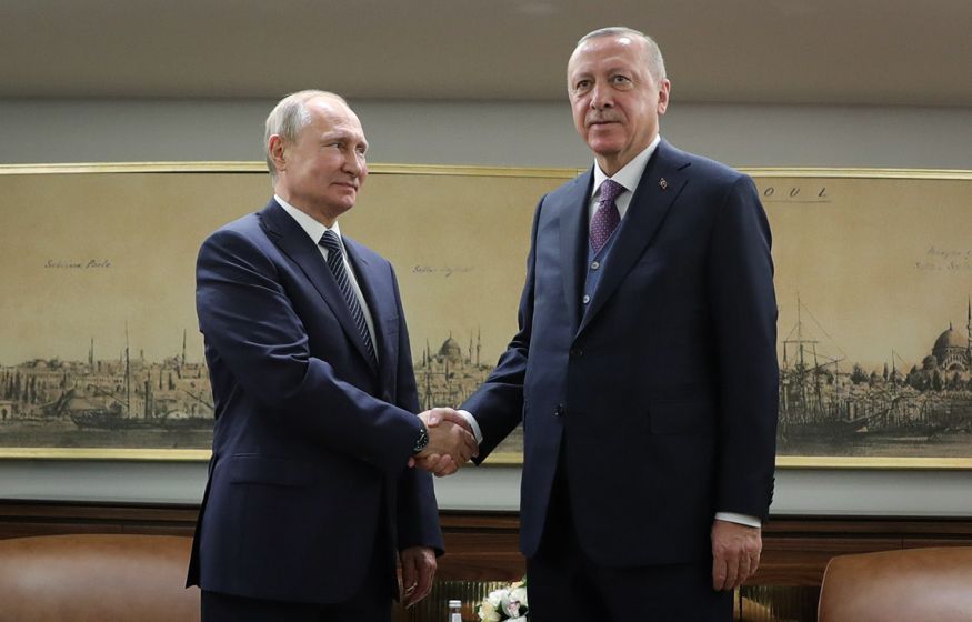 Эрдоган разозлил партнеров по НАТО укреплением военных связей с Путиным