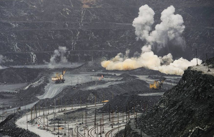 ЕС собирался ввести санкции против горнодобывающей отрасли России