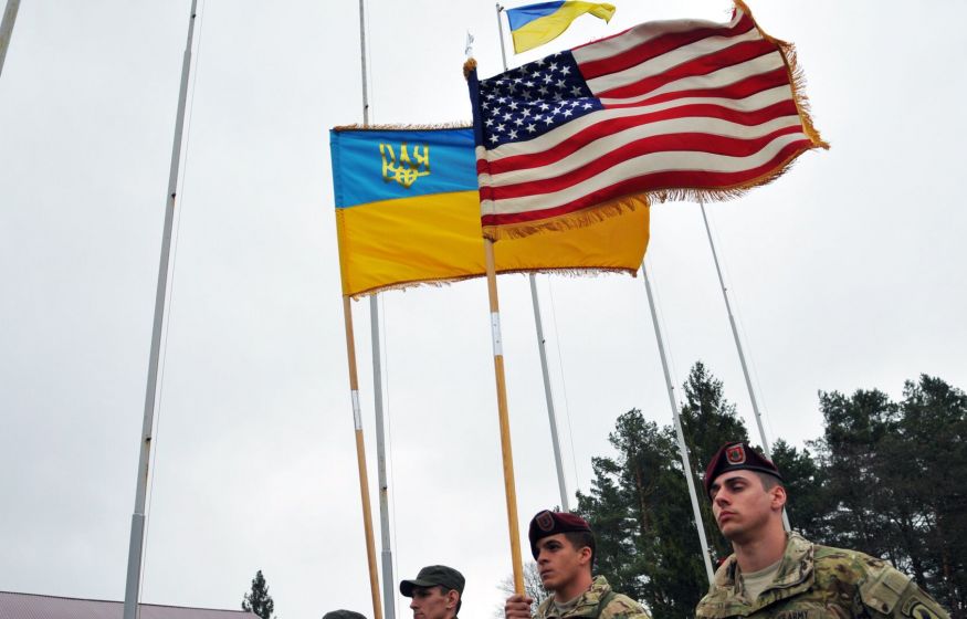 США хотят «взять паузу» в оказании помощи Украине