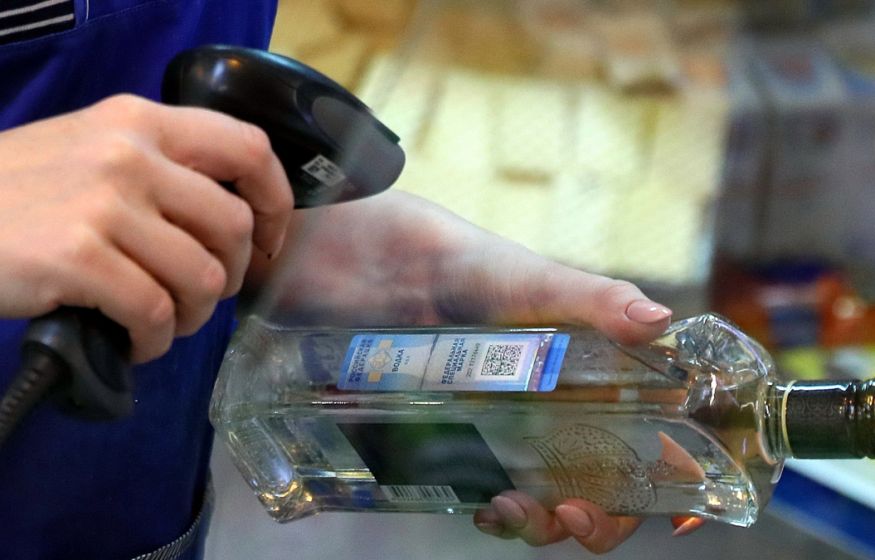 В России повысят минимальные цены на водку, коньяк и шампанское