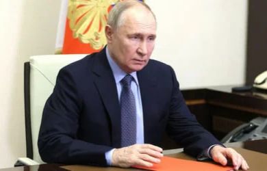 Путин открыл красную папку. Что произошло?