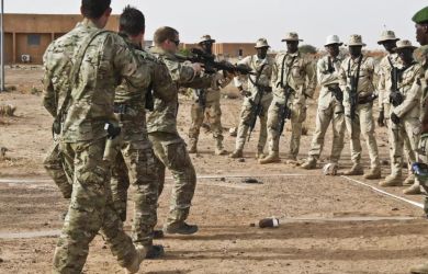  «Ходят в касках, бронежилетах и крайне нервно себя ведут»: Армия США испугалась размещения на одной базе с ВС РФ