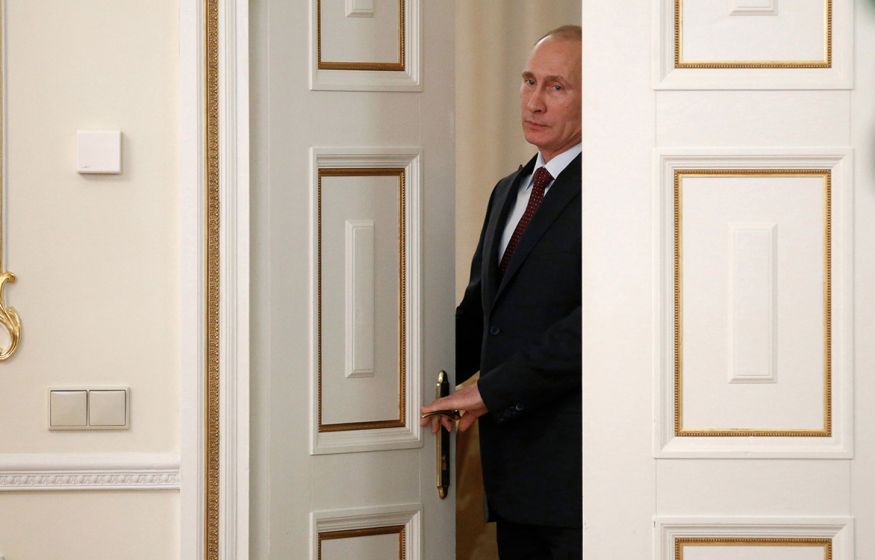 «Путину придется взять лево руля!»: депутат резко раскритиковал финансовый блок правительства