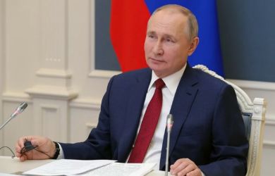 «Передумал добивать»: почему Путин не наносит сокрушительное поражение Западу?  