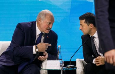 Инсайдеры: Зеленский убедит Лукашенко отвернуться от Путина 