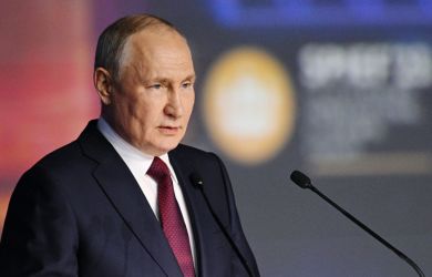 «Это неизбежно, но переохлаждения допустить нельзя»: Путин дал поручение по экономике 