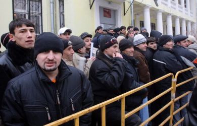 «Сожги 20 тысяч русских детей! Хочу на это посмотреть!»: свирепая украинка призвала таджиков к убийствам в России