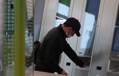 «Мигранты ведут себя не особо хуже. Действия каких-то сил или активированный инстинкт выживания народа помогают»:Делягин