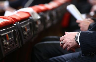 Глава Конституционного суда заявил о невозможности истребить коррупцию. Борьба с этим злом прекратится?