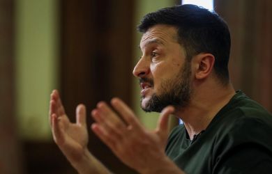 «Все молчат, даже США. Нужно заставить Путина прекратить огонь»: Зеленский в панике после удара по Киеву