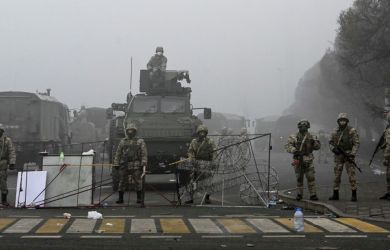 «Это угроза. Казахстан идет по стопам Украины. Британия уже запустила свои руки»: эксперт