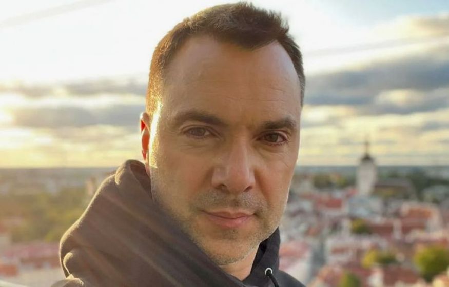 «Остановите войну, уничтожьте бандеровщину»: Арестович* неожиданно назвал Украину «гнилой» «Остановите войну, уничтожьте бандеровщину»: Арестович* неожиданно назвал Украину «гнилой»
