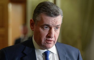 «Россия — больше, чем Москва. Проблема национальной безопасности»: призыв Слуцкого по оплате труда