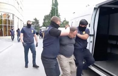 Избивают русских, допрашивают, требуют документы. Полицейские в Азербайджане «отлавливают» россиян