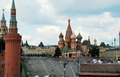 Столицу России могут перенести. Называют три города: Кремлевская табакерка