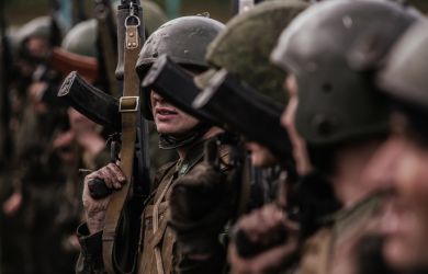 Власти откажутся от рекламы контракта на СВО. В чем дело?