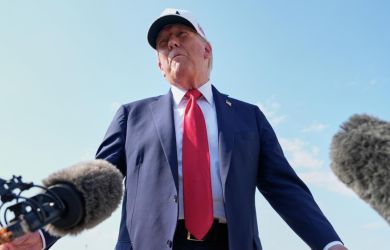 «Трамп впечатлил НАТО и ЕС своим жестким отцовским поведением. Только РФ невосприимчива к его истерикам»: западное СМИ