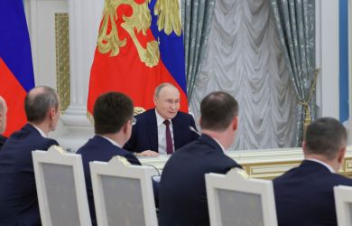 Скандал в администрации президента: кто покинет свой пост из-за неприемлемого поведения? 