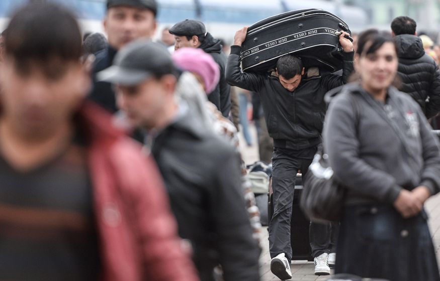 В России вводят новые пошлины для мигрантов. На кого они не распространятся? В России вводят новые пошлины для мигрантов. На кого они не распространятся?