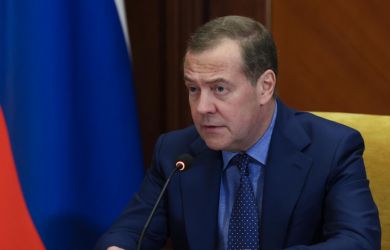«Ждите дальнейших шагов России!»: новый ответ Медведева на сообщения об антироссийских мерах США