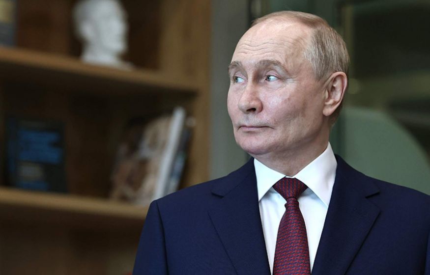 Путин «играет» с Зеленским. Ракеты у границ. Путин сдал свои интересы? Главное к 21:00 Путин «играет» с Зеленским. Ракеты у границ. Путин сдал свои интересы? Главное к 21:00