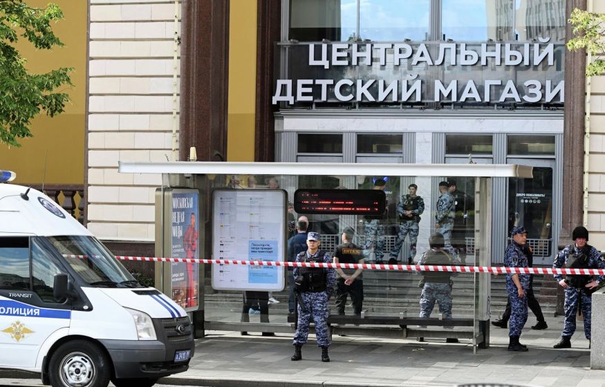 Взрыв рядом со штаб-квартирой ФСБ в Москве: есть погибший и раненые Взрыв рядом со штаб-квартирой ФСБ в Москве: есть погибший и раненые