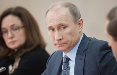 «Набиуллина не всесильна. Завтра будет экономическая катастрофа?»: Делягин о решении Путина