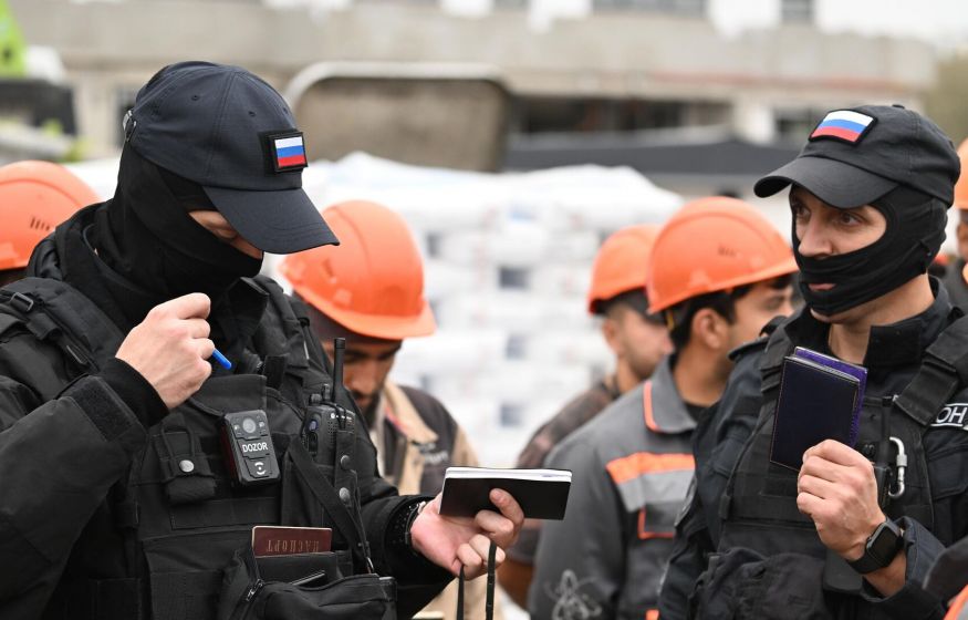 «Гнать их надо отсюда, просто гнать. Перебьетесь, домой!»: Миронов об угрозе безопасности РФ. «Мы третья нация в стране»