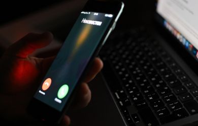 «Это отбросит страну на десятки лет назад. Государство "не может защитить граждан". Полный провал!»: «Госуслуги» атакуют
