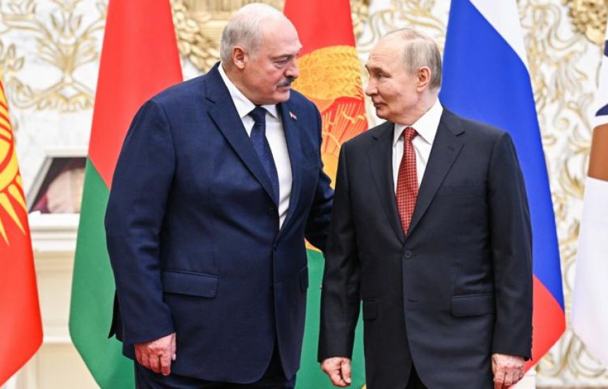 Путин такого не ожидал. Лукашенко привёз в Кремль четыре мешка. Что было внутри?