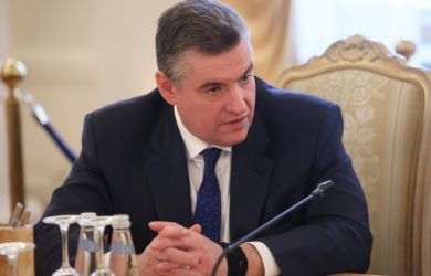 Наши пенсионеры считают каждую копейку, а мы еще платим пособия мигрантам, которые презирают Россию: Слуцкий