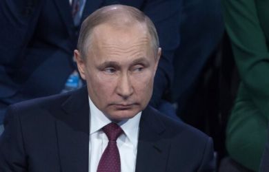 «Путин должен капитулировать. Встаньте на колени и смиритесь»: дерзкое требование главы Минобороны