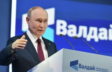 «Уймитесь! Займитесь своими проблемами! Мировой баланс невозможен без России": Путин