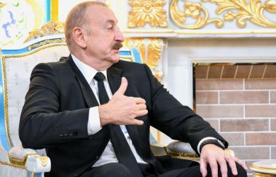 Удары заставили Алиева повернуться к России. Набиуллиной нельзя огорчать Путина. Тайные поставки из США: главное к 21:00