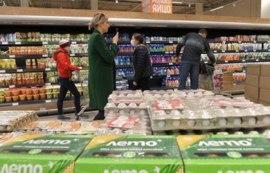 Сухари, биг ланч, гречка: россияне экономят — повод ли для тревоги?