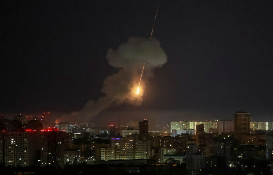 Ответ на провокации: Россия наносит ответный удар по Киеву и регионам — горят ТЭЦ и нефтегазовые объекты Ответ на провокации: Россия наносит ответный удар по Киеву и регионам — горят ТЭЦ и нефтегазовые объекты