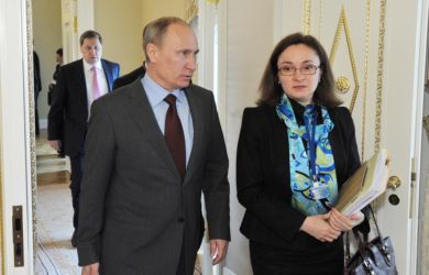 «В России зреет революция. Путин перекраивает правила игры. Контролировать будет президент. ЦБ встревожен»: Интерфакс