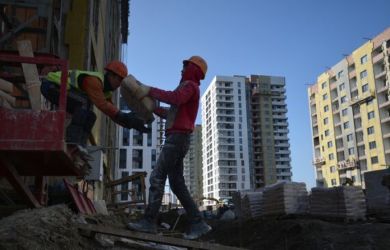«Денег нет — живите в „человейниках“»: Мутко объяснил жилищную политику