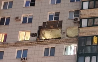 Вражеский дрон разбил квартиру в Подмосковье — ранен ребёнок, но герои вынесли пострадавших из-под завалов