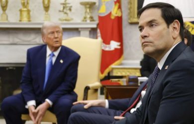 Назван серый кардинал за спиной Трампа. Он сорвал встречу с Путиным и вновь рассорил Россию и США: ИА REX