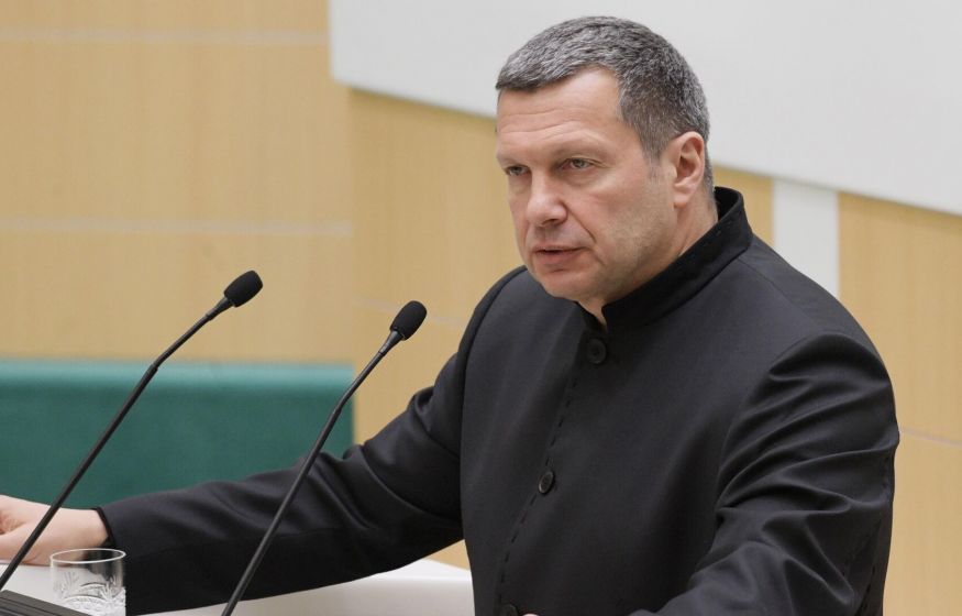 «В будущем это может стать экстремизмом. Закройте канал или не оскорбляйте верующих»: кто обратился к Соловьеву?