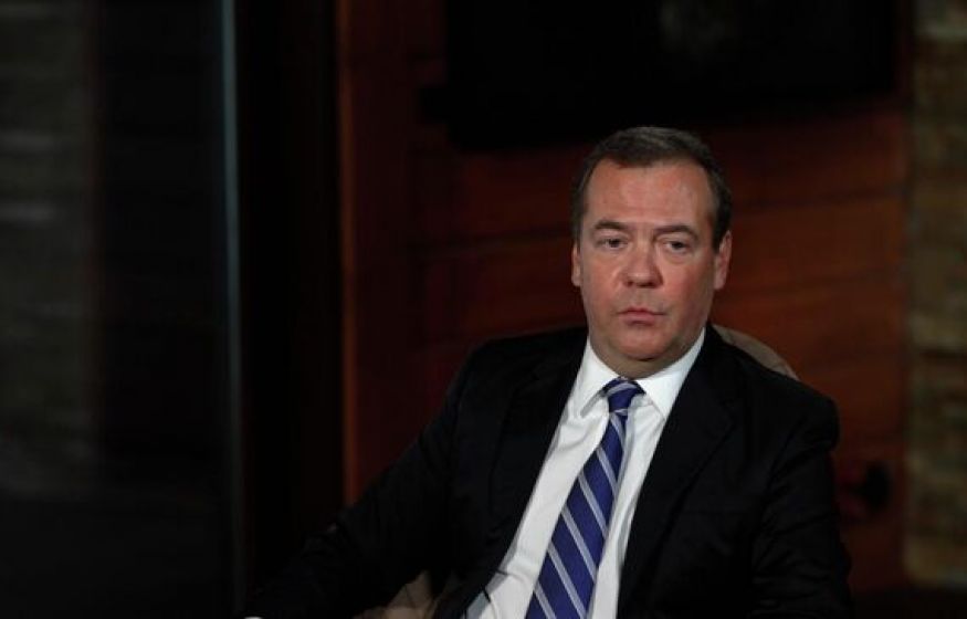 Медведев про исчезновение Бельгии. Маск хочет гражданство РФ. Трамп ищет путь к Путину: главное к 21:00