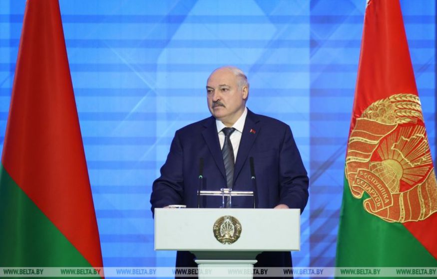 Лукашенко предупреждает: скоро «вонючая Европа будет нам платить» за чистый воздух  Лукашенко предупреждает: скоро «вонючая Европа будет нам платить» за чистый воздух