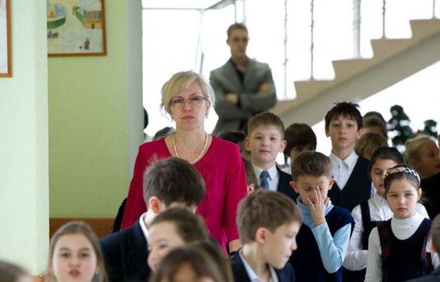 Вернётся ли Россия к 12-летке — или пора отправлять подростков в профессию в 14 лет? Вернётся ли Россия к 12-летке — или пора отправлять подростков в профессию в 14 лет?