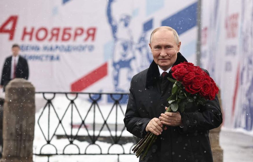 Путин поздравил россиян с Днем народного единства: Сплоченность — вечная ценность