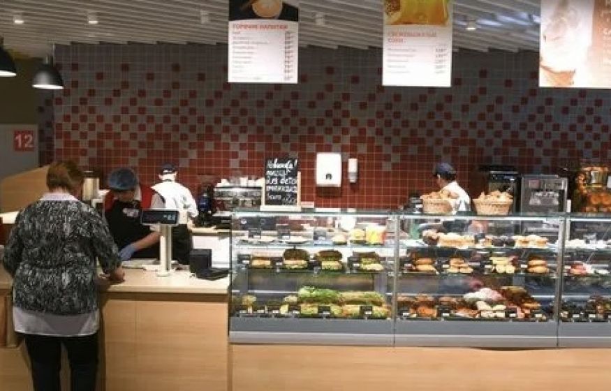 Кто печёт пирожки в супермаркетах? Депутат Госдумы предупредил о рисках «кухонь в магазинах», из-за них страдают кафе Кто печёт пирожки в супермаркетах? Депутат Госдумы предупредил о рисках «кухонь в магазинах», из-за них страдают кафе