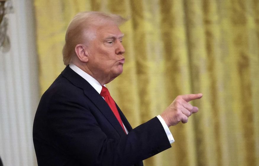 Базу Трампа эвакуировали из-за белого порошка: химическая угроза или провокация перед встречей с Путиным?