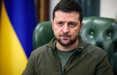 Соцфонд шокировал статистикой. Русские не испугались тайфуна. Зеленский показал спектакль со светом: главное к утру